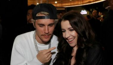 Džastins Bībers un viņa mamma Patija Malete. Foto: REUTERS/Mario Anzuoni