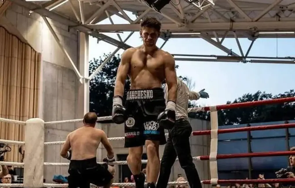 Francis Rozentāls gūst pleca savainojumu – atcelta gaidāmā cīņa pret Ričardu Ozolu