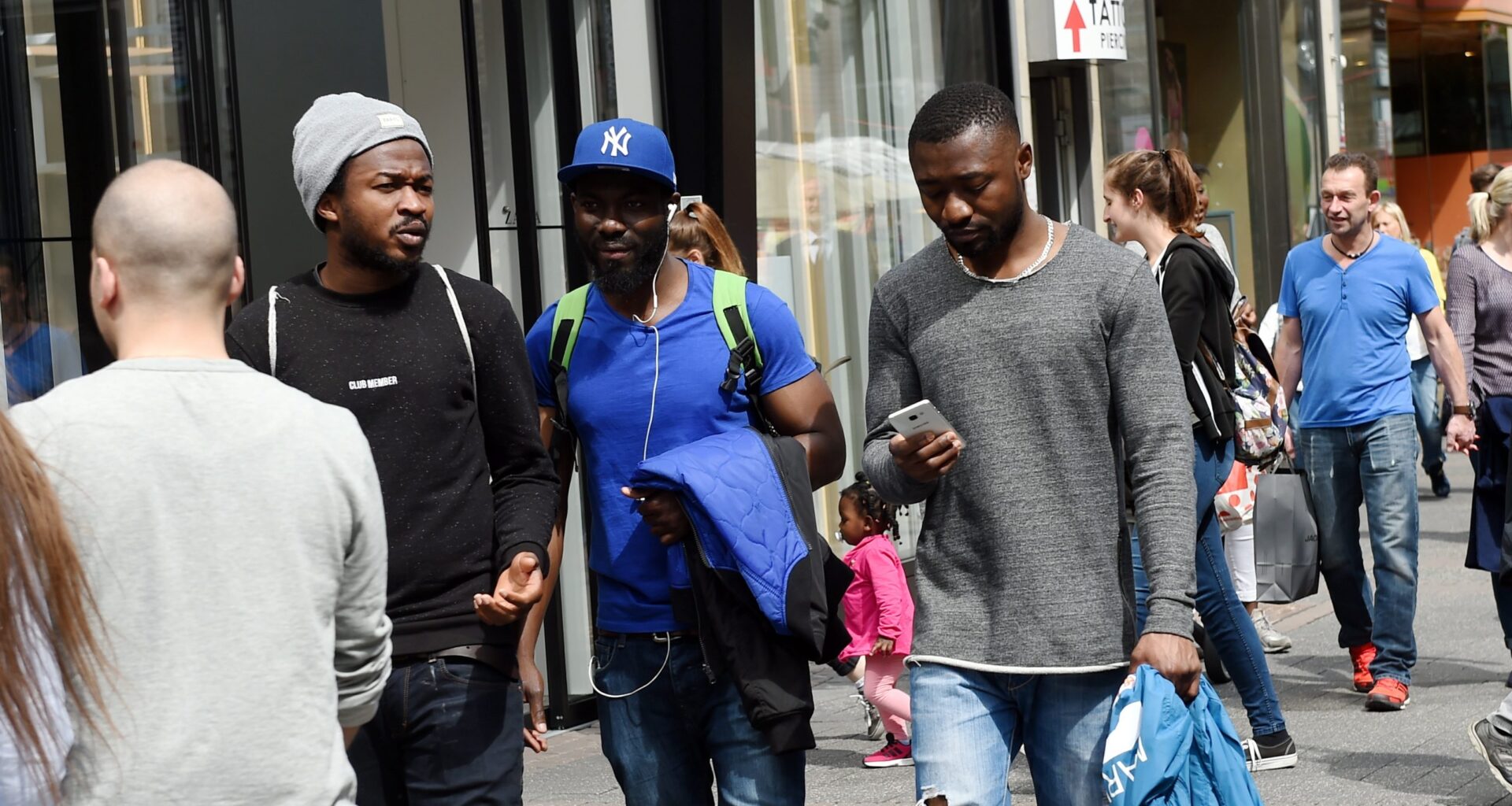 “Būsim reāli… Rīgā nav nelegālo imigrantu problēmu!” Vai tiešam politiķi mūs biedē priekšvēlēšanu dēļ?