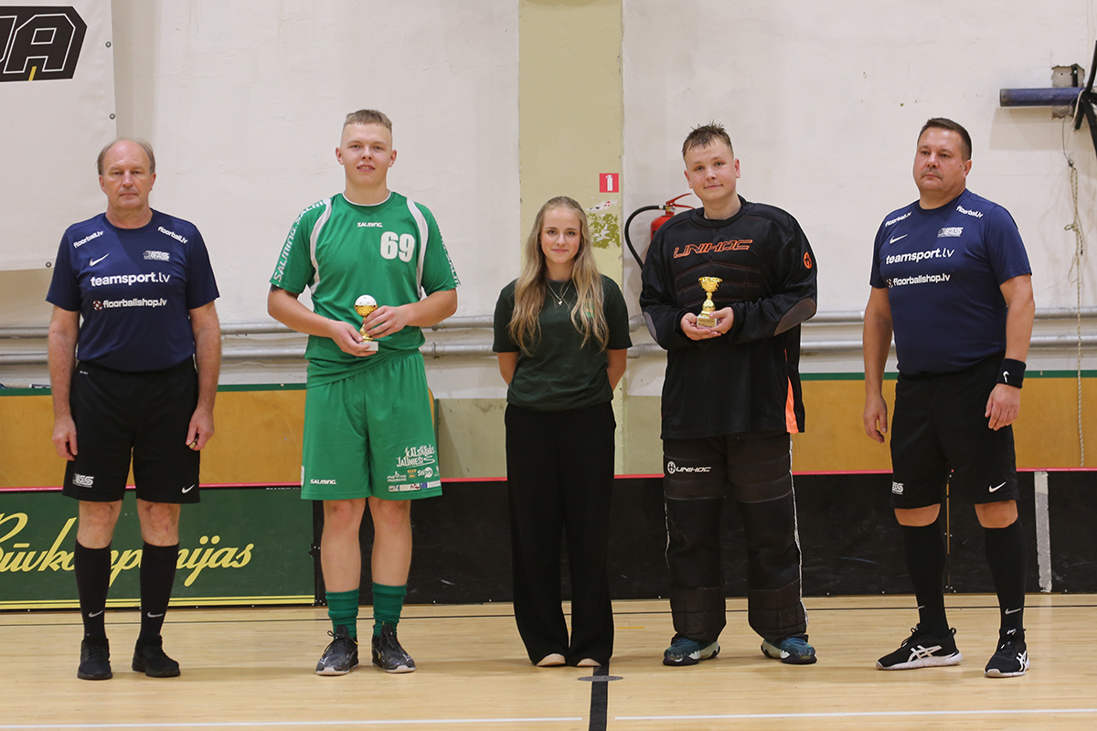 Latvijas Florbola savienība » LV » 2025/2026 » Jaunumi » "Kalsnava/Madona" sezonas ievadā pārspēj "FK Dinaburga Ērgļi"