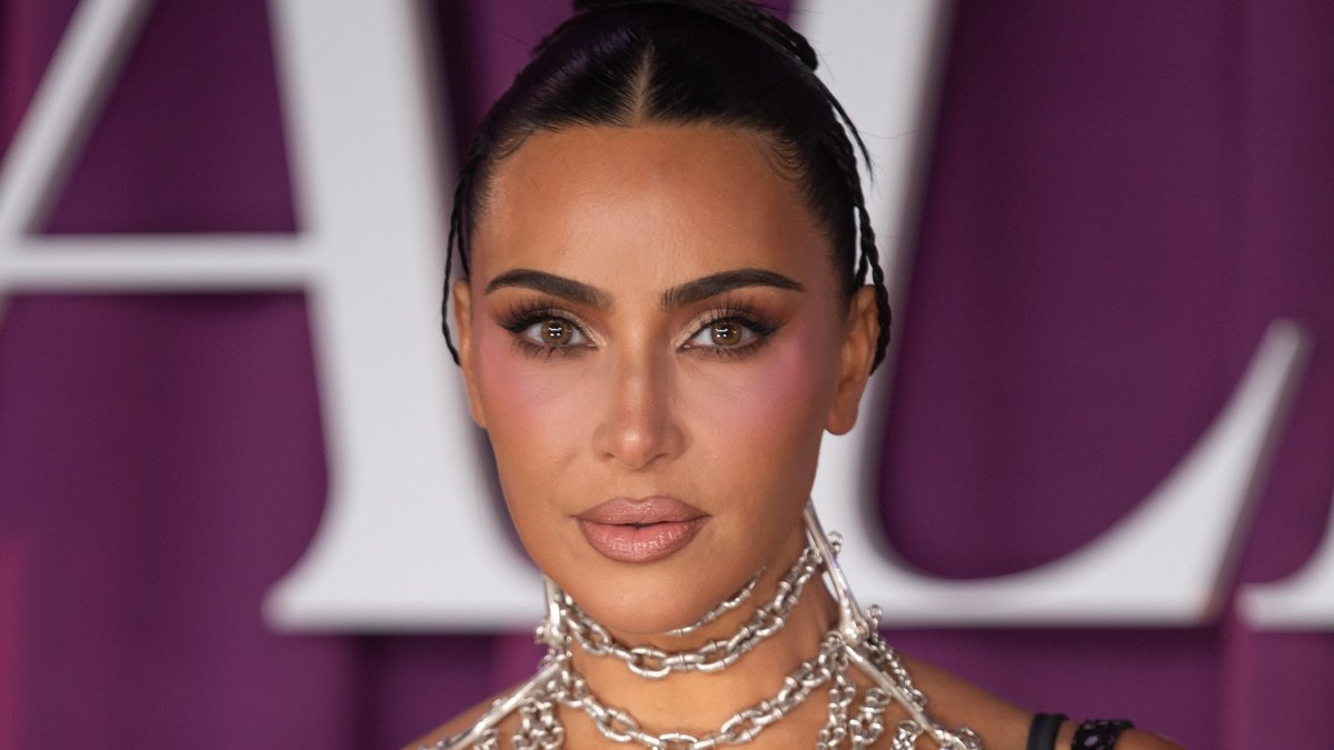 Kima Kardašjana pie savas smadzeņu aneirismas vaino bijušo vīru Kanje Vestu