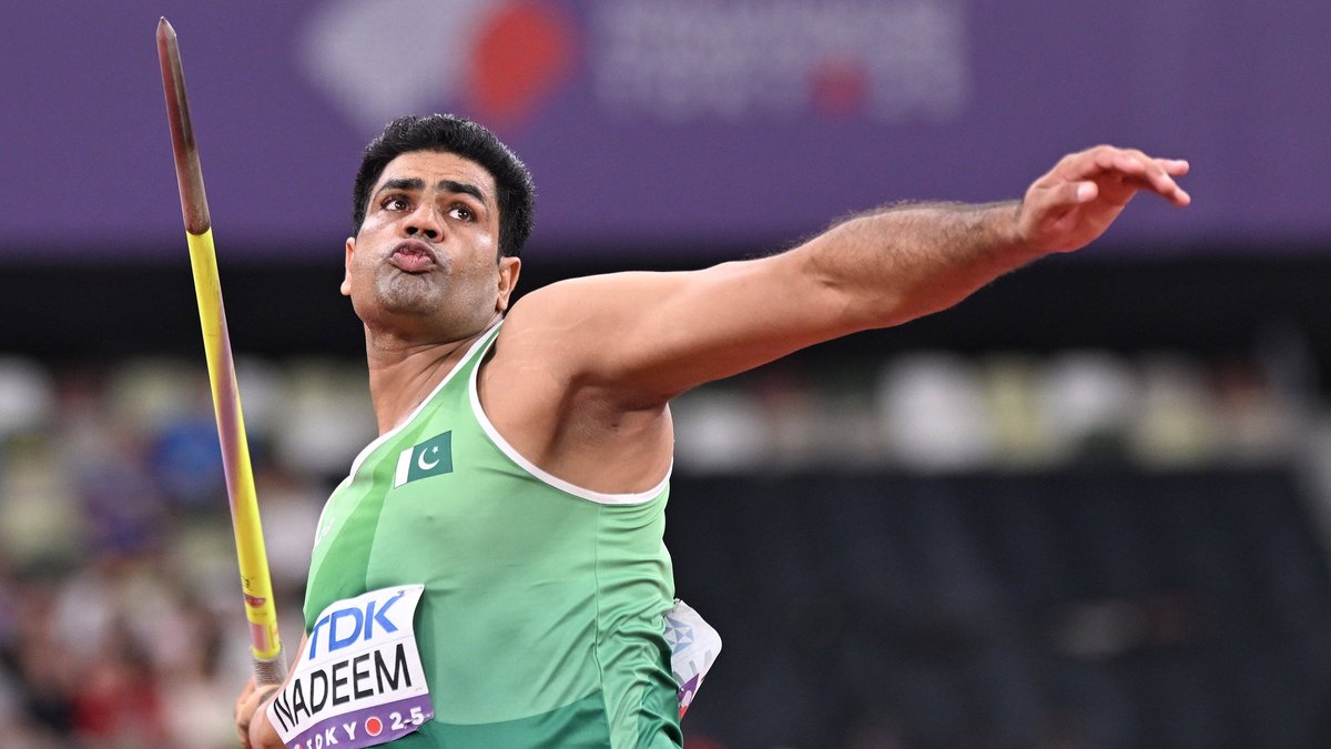 Olimpiskā čempiona treneris Pakistānā spiests taisnoties par sava audzēkņa izgāšanos