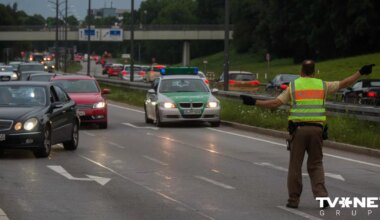 Piektdien ceļu satiksmes negadījumos cietuši 20 cilvēki; pieķerti 11 dzērājšoferi