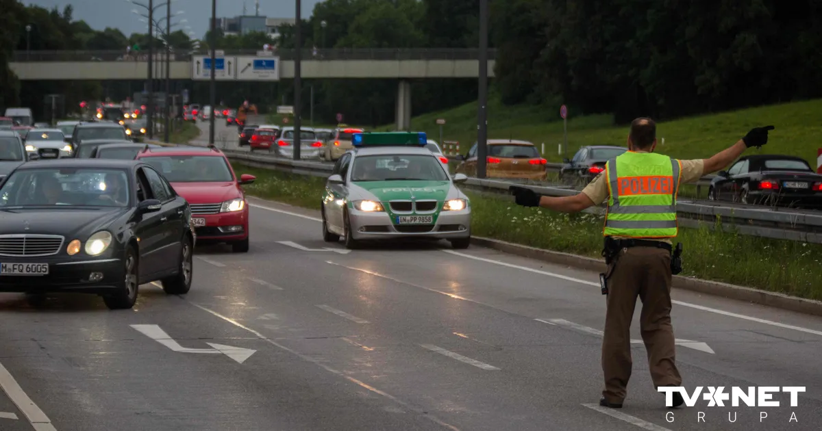 Piektdien ceļu satiksmes negadījumos cietuši 20 cilvēki; pieķerti 11 dzērājšoferi