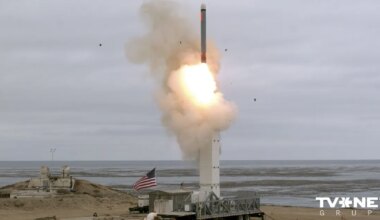 Kremlī pieaug nervozitāte saistībā ar "Tomahawk" raķetēm Ukrainai; izskan virkne brīdinājumu