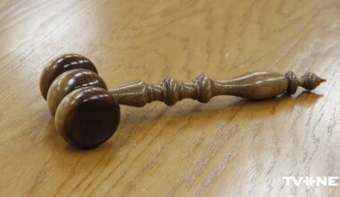 Tiesa turpinās skatīt lietu pret mediķiem par 2014. gadā notikušo kautiņu ballītē