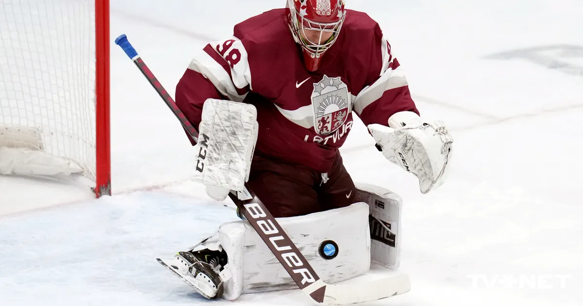 Latvijas hokejists Kalniņš nonācis neoficiālā Ukrainas "melnajā sarakstā"