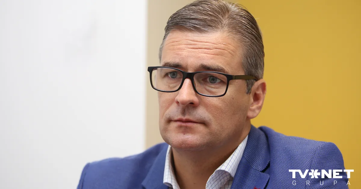 Prokurors Bondaru pārim lūdz piespriest 74 000 eiro sodu par iespējamu dokumentu viltošanu