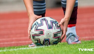 "Riga" futbolistes atkārtoti kļūst par SHL čempionēm