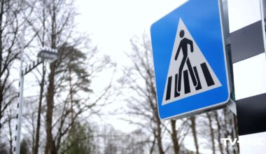 Tukuma centrā zem busiņa riteņiem pakļūst sirmgalve - TVNET