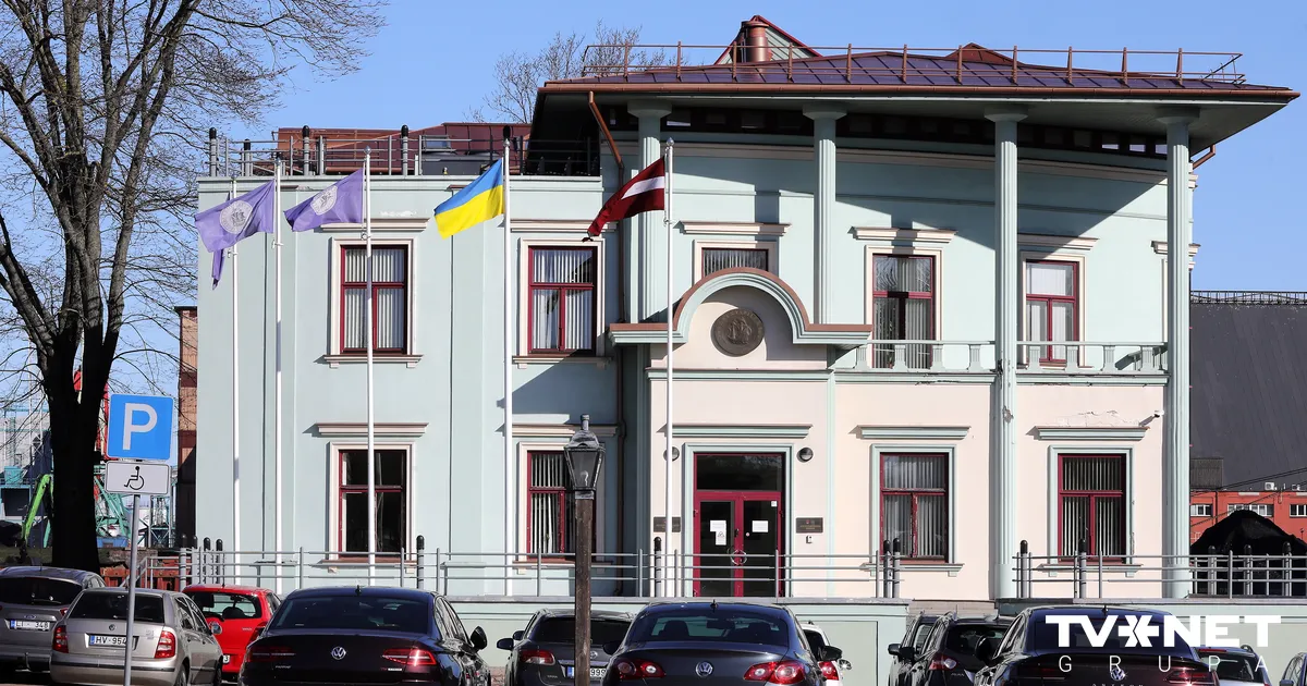 NEKĀ PERSONĪGA ⟩ ZZS spiež valdību dzēst Ventspils brīvostas parādus