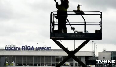 Rīgas lidostā uz īsu brīdi tikusi apturēta lidmašīnu pacelšanās un nolaišanās