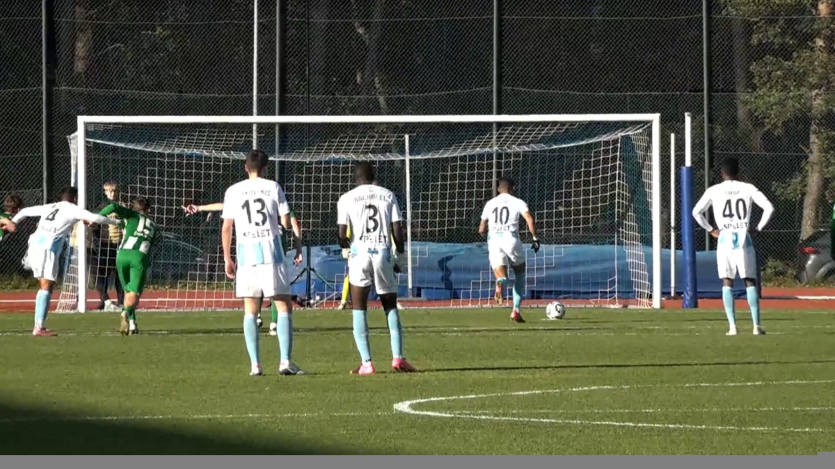 "Riga" uzvar un nonāk punkta attālumā no Virslīgas čempiones titula – Futbols – Sportacentrs.com