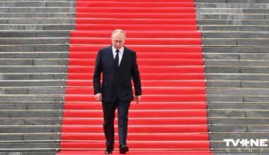 Krievijas pilsētā Putina dzimšanas dienā izsludinātas sēras par kritušajiem karavīriem