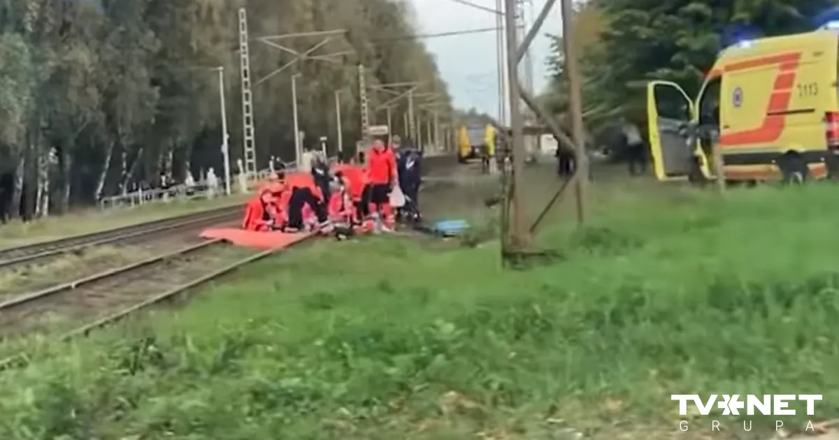 VIDEO ⟩ "Meitenes brauca pilnā ātrumā..." Aculiecinieks stāsta par traģēdiju pie Imantas dzelzceļa stacijas
