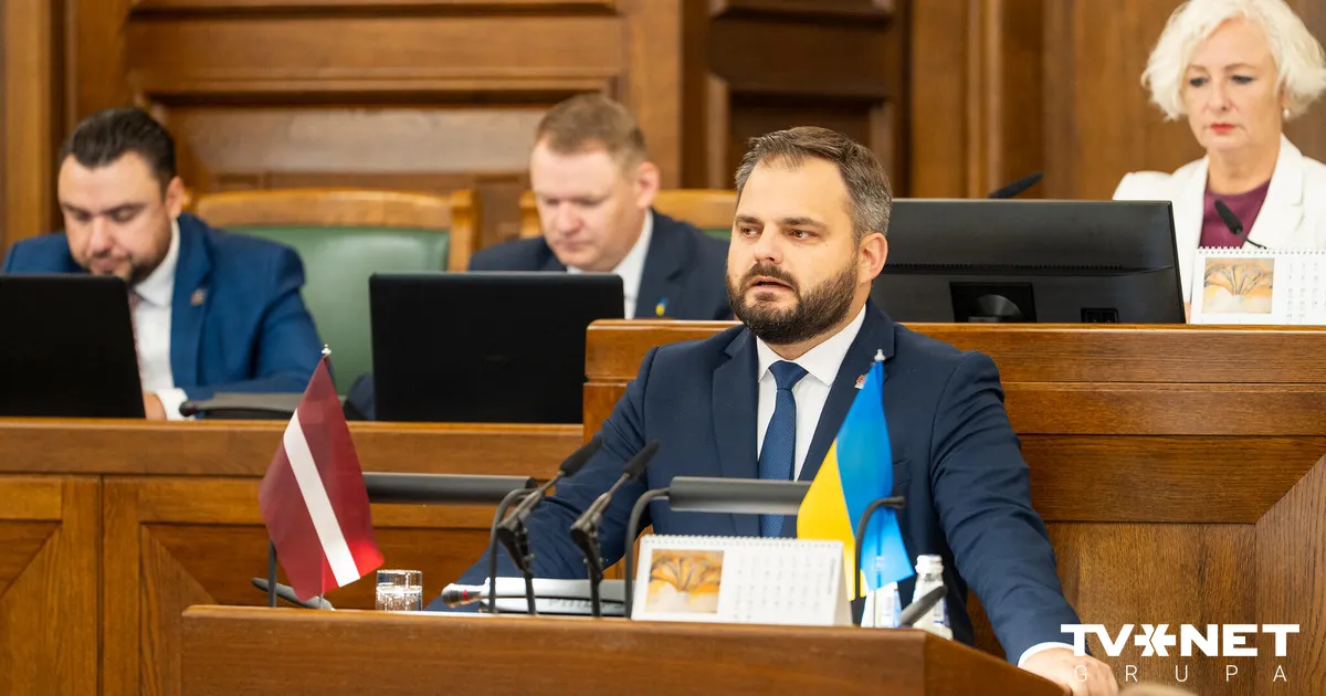Lai nodrošinātu budžeta pieņemšanu Saeimā, JV strādā arī pie plāna B, uzsver Jurēvics