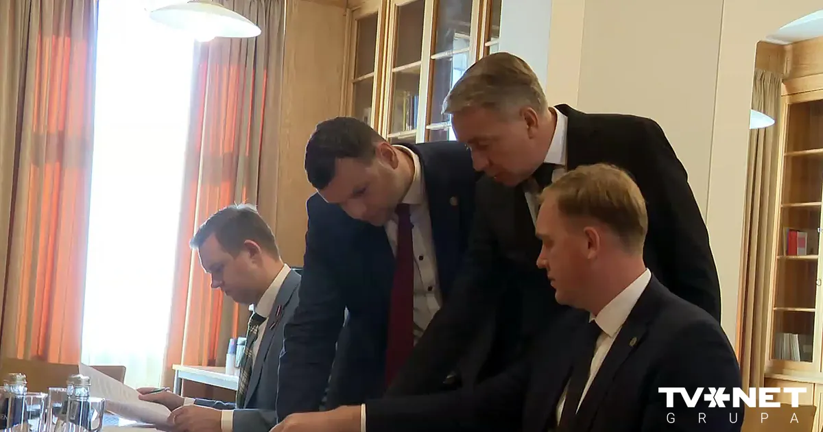 Lielākā daļa ZZS biedru nevēlas palikt Siliņas valdībā