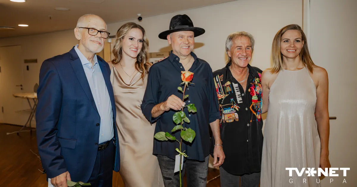 FOTO ⟩ Liepājā ar vērienu izskanējis grupas "REMIX" 40 gadu jubilejas koncerts “Pilsēta”