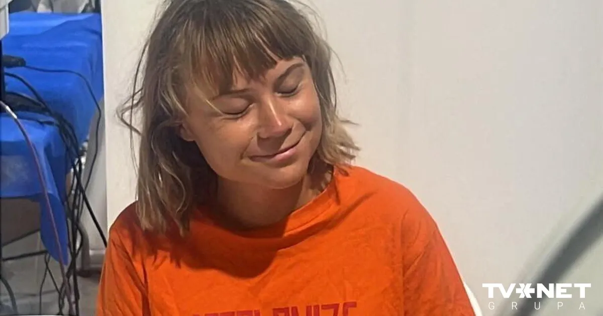 "Izlikta kā trofeja." Aktīvisti apgalvo, ka Izraēla pret Grētu Tūnbergu cietumā izturas skarbi