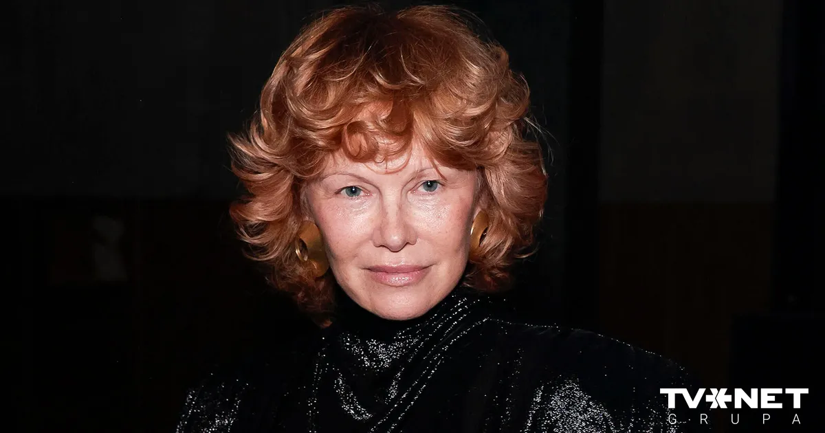 Pamela Andersone atvadās no seksa simbola blondajām cirtām