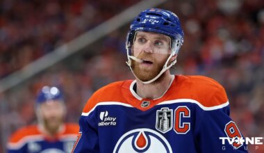 Pasaules labākais hokejists Makdeivids pārsteidz NHL ar pieticīgu līgumu