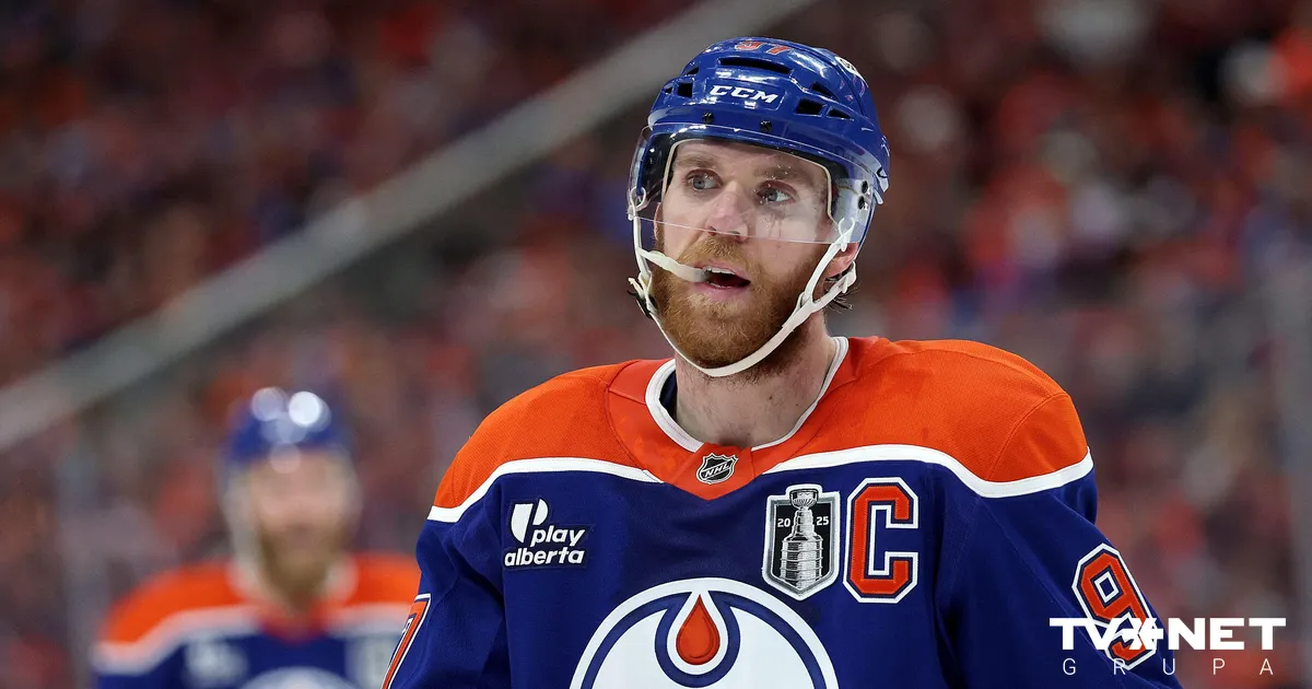 Pasaules labākais hokejists Makdeivids pārsteidz NHL ar pieticīgu līgumu
