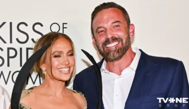 Veca mīlestība nerūs? Lopesa un Afleks atkal kopā pozē uz sarkanā paklāja