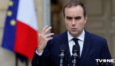 Demisionējušais Francijas premjers cer uz pēdējā brīža izeju no politiskās krīzes