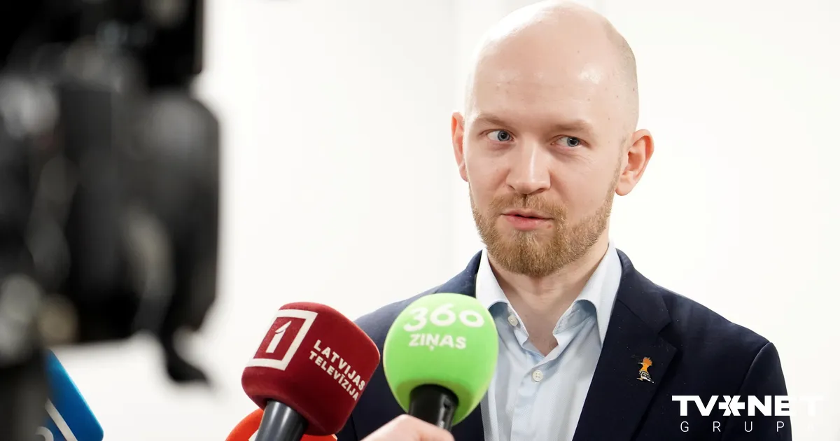 Šuvajevs ir pārliecināts, ka mazākuma valdība spētu turpināt strādāt