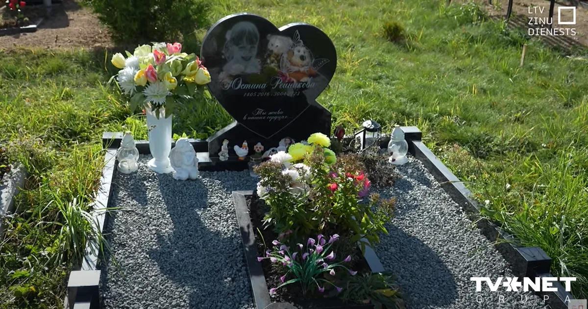 VIDEO ⟩ Prokuratūra iesniegusi apelāciju, prasot bargākus sodus noslepkavotās Justīnes tēvam un pamātei