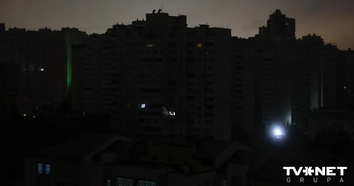 Krievija uzbrūk Ukrainas enerģētikas objektiem, deviņos reģionos pārtraukta elektroenerģijas piegāde