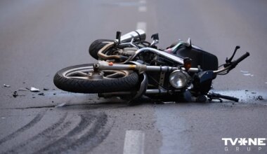 bojā gājis piecus gadus vecs bērns, motociklists pārkāpis virkni noteikumu