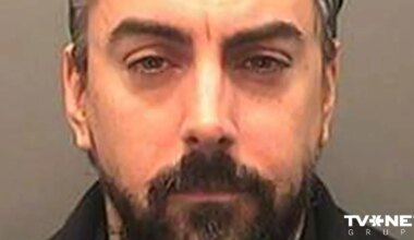 Pēc uzbrukuma cietumā miris par pedofiliju notiesātais rokgrupas "Lostprophets" līderis