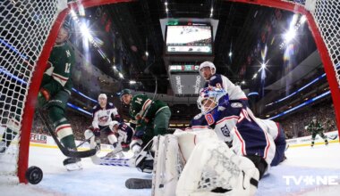 Merzļikins savā NHL sezonas pirmajā spēlē kaldina "Blue Jackets" uzvaru