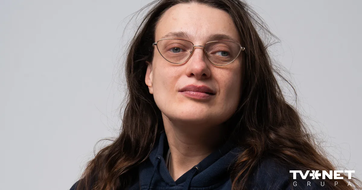 Ērkšķu šova Egija dzīvojusi slēgtā istabā 30 gadus
