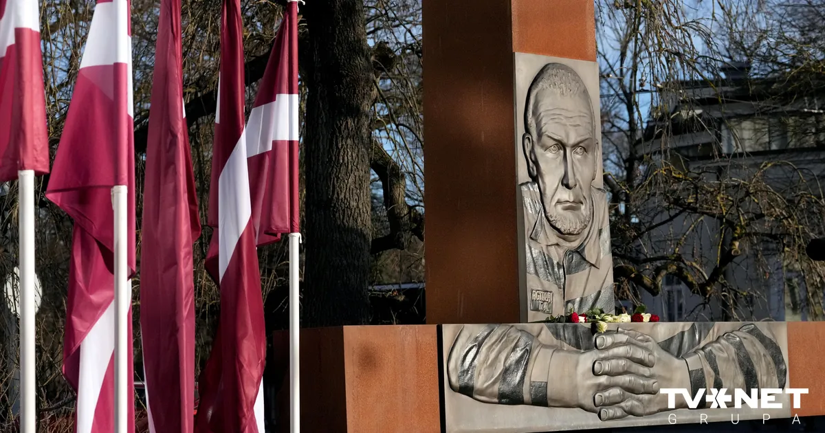 Rīgā pie Gunāra Astras pieminekļa notiks Valsts valodas dienai veltīts pasākums