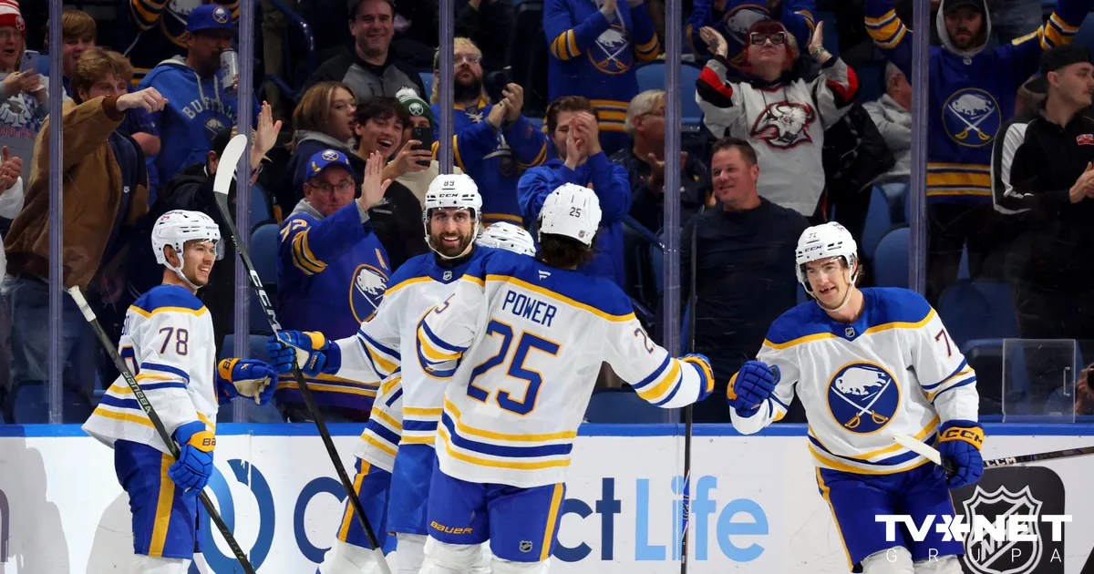 "Sabres" NHL sezonas ceturtajā spēlē pieckāršo savu gūto vārtu skaitu