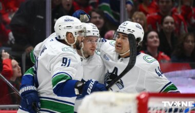 Sezonas otrajā spēlē Bļugers gūst vārtus "Canucks" uzvarā
