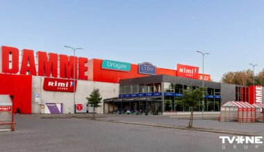 Pārdots tirdzniecības centrs "Damme"