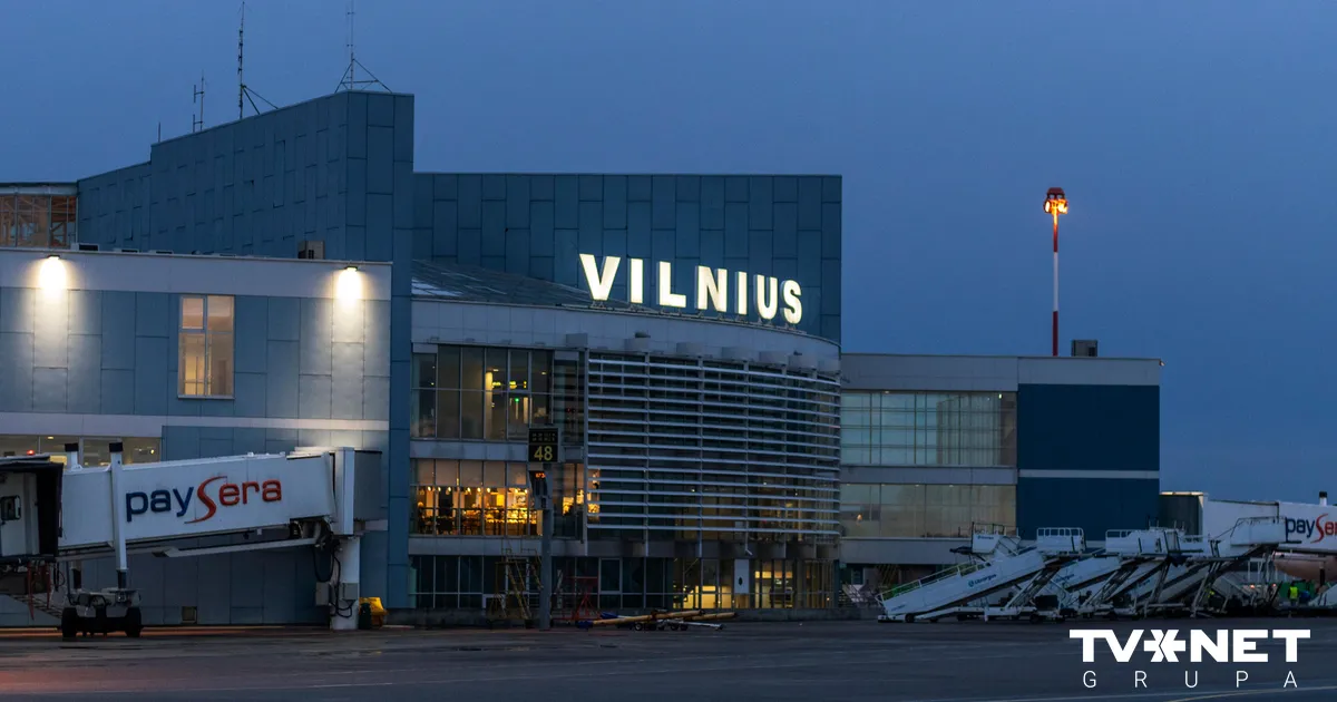 No Baltkrievijas ielidojušu kontrabandas balonu dēļ uz laiku slēgta Viļņas lidosta