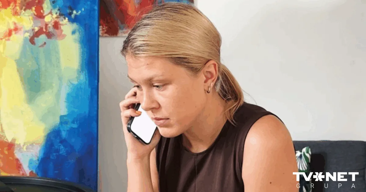 Viņa domāja, ka palīdz policijai ķert telefonkrāpniekus. Patiesībā kļuva par viņu upuri
