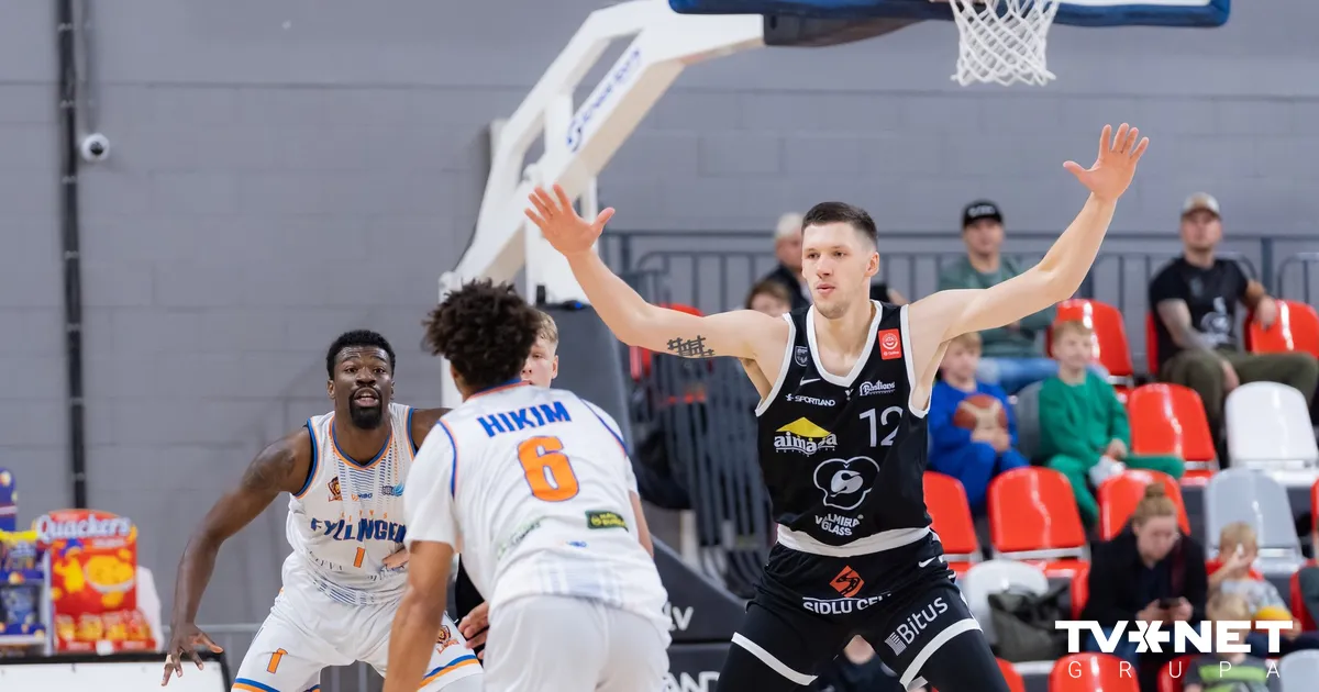Valmieras basketbolisti sezonu turpina prefekti – joprojām nepārspēti