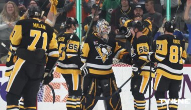 "Penguins" ar Šilovu rezervē rezultatīvā spēlē pieveic "Blues"