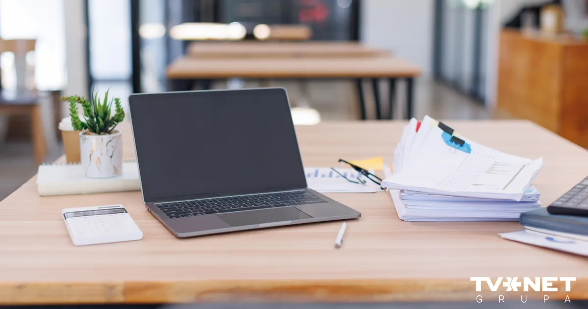 Vairāk nekā 40% uzņēmumu vadītāju Latvijā darbinieku digitālās prasmes vērtē kā nepietiekamas