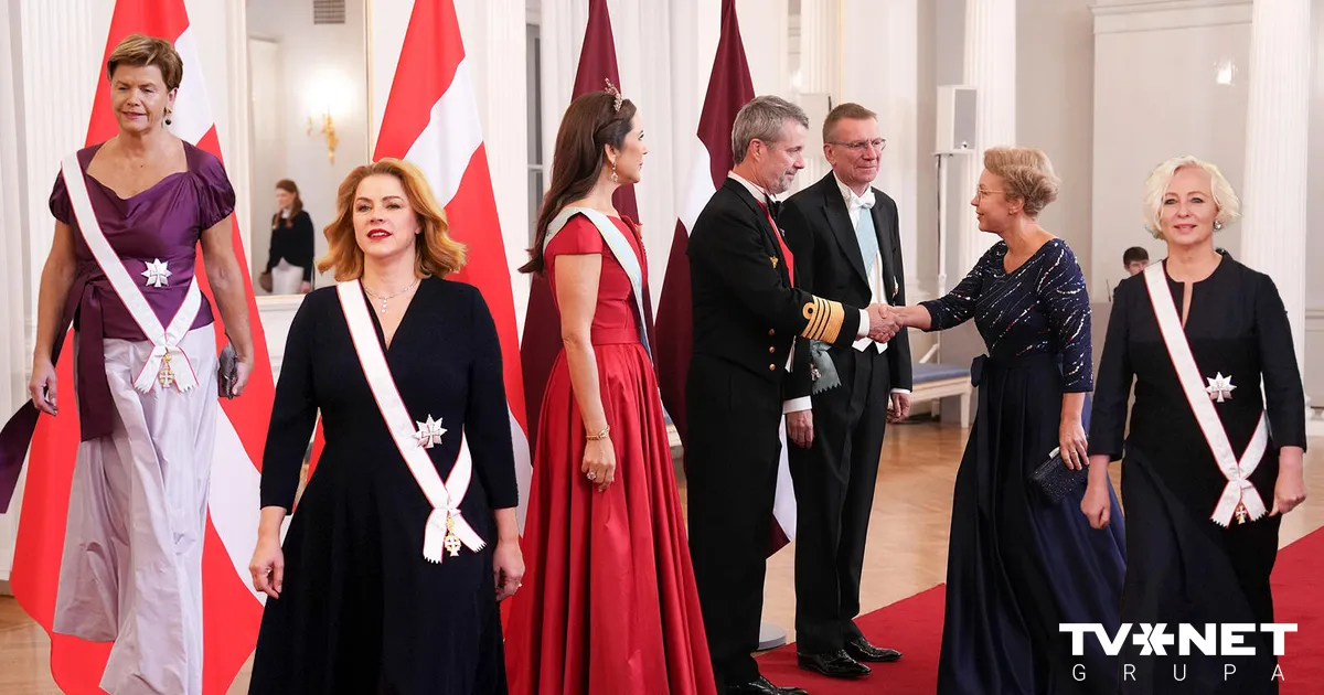 ETIĶETE ZEM LUPAS ⟩ Karaliskā elegance Rīgas pilī. Vai mēs tikām ar to galā?