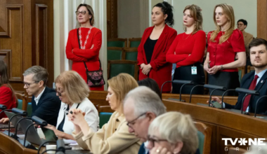 FOTO ⟩ Saeimā kaismīgas diskusijas par izstāšanos no Stambulas konvencijas