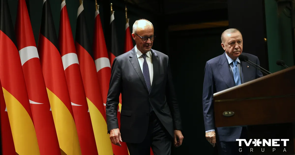 Erdogans un Mercs preses konferencē sastrīdas par karu Gazas joslā