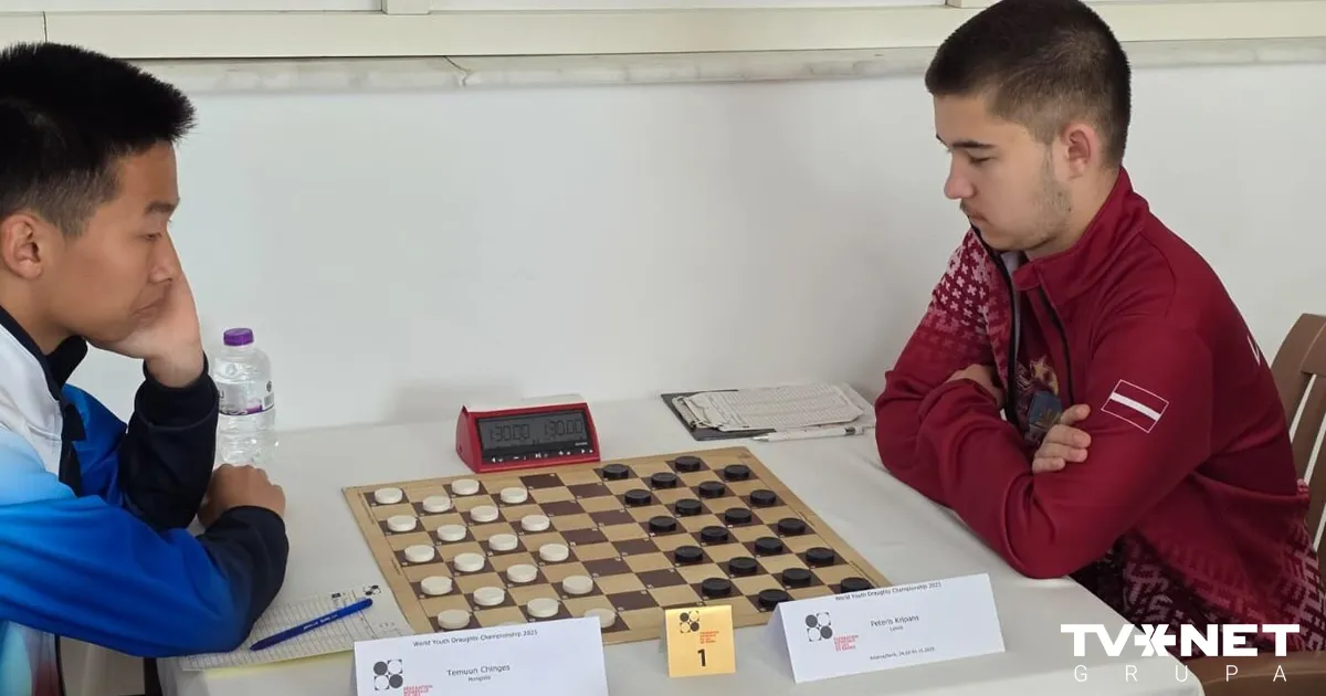 Latvijas jaunieši Turcijā izcīna četras zelta medaļas dambretē