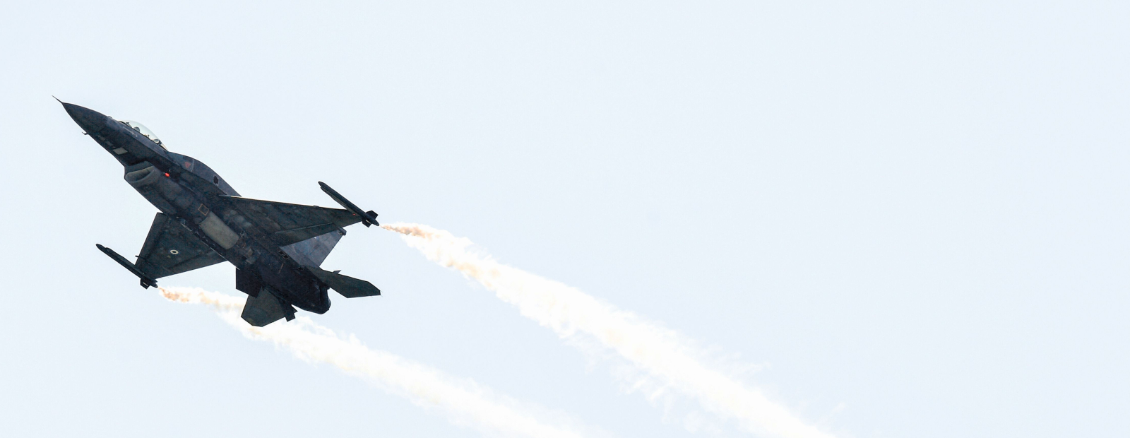 Noris sarunas par lidmašīnu piegādēm ar Zviedriju, ASV un Franciju / Diena