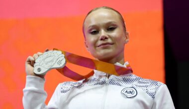 Ukrainas karu atbalstoša krievu vingrotāja kļūst par pasaules čempioni